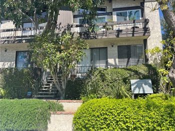 1818 Kelton Avenue