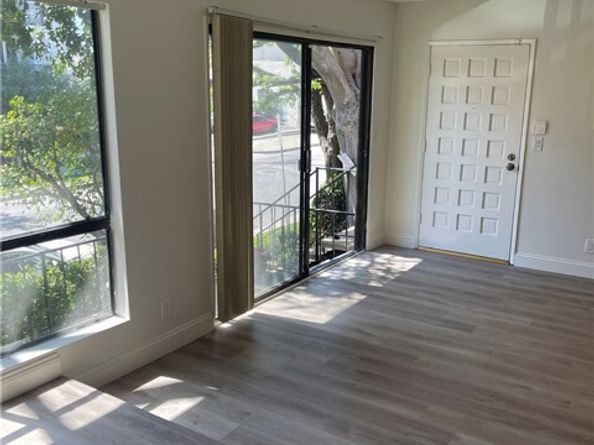 1818 Kelton Avenue 101, Los Angeles CA 90025