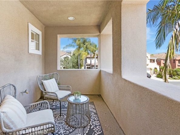 25 Santa Maria, Lake Forest (el Toro) CA 92610