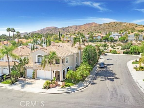 25 Santa Maria, Lake Forest (el Toro) CA 92610