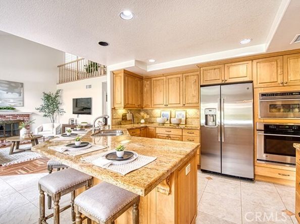 9 Hedgeland, Laguna Hills CA 92679