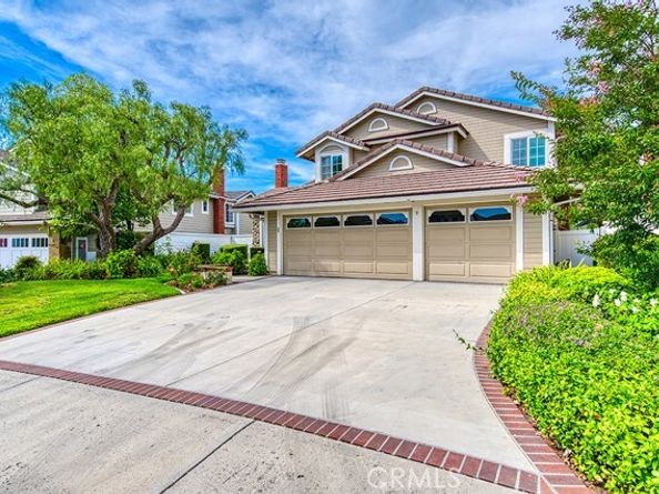 9 Hedgeland, Laguna Hills CA 92679
