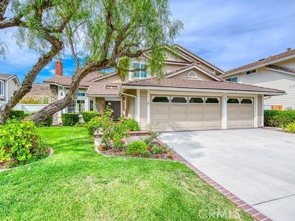 9 Hedgeland, Laguna Hills CA 92679