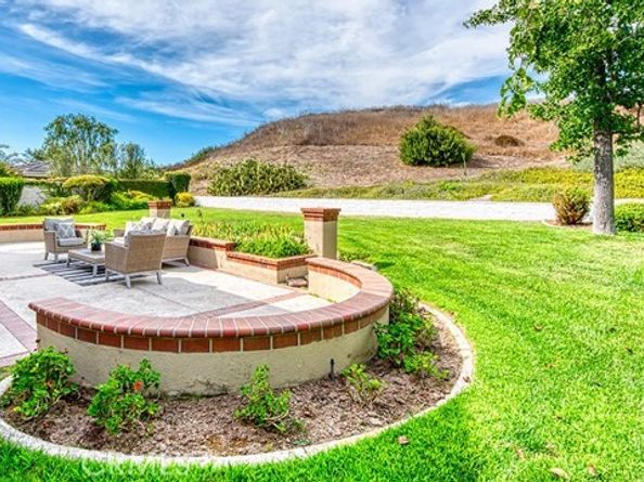 9 Hedgeland, Laguna Hills CA 92679