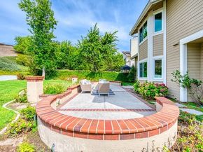 9 Hedgeland, Laguna Hills CA 92679