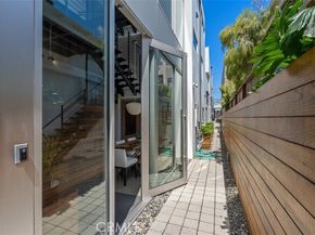 417 Sunset Avenue .5, Venice (los Angeles) CA 90291