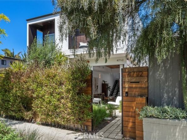 417 Sunset Avenue .5, Venice (los Angeles) CA 90291