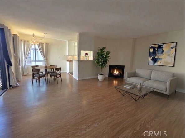 515 N Jackson 311, Glendale CA 91206