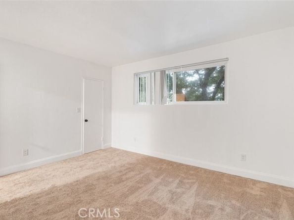 17041 Roscoe Blvd. #4, Northridge (los Angeles) CA 91325
