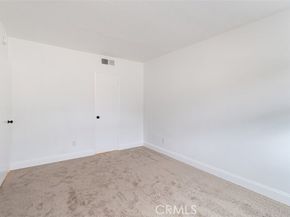 17041 Roscoe Blvd. #4, Northridge (los Angeles) CA 91325