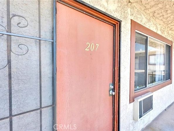 8800 Cedros Avenue 207, Panorama City (los Angeles) CA 91402