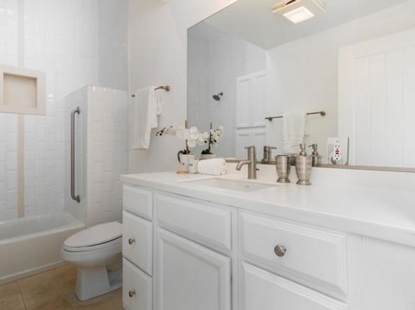 5050 Cahuenga Boulevard, North Hollywood (los Angeles) CA 91601