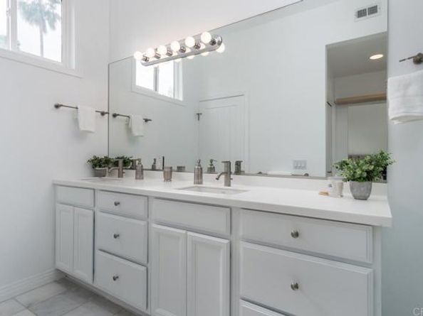 5050 Cahuenga Boulevard, North Hollywood (los Angeles) CA 91601