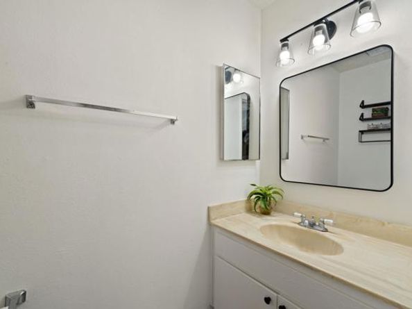 471 S Lincoln Avenue, El Cajon CA 92020
