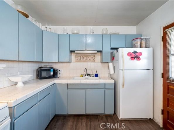 24015 Neptune Avenue, Carson CA 90745