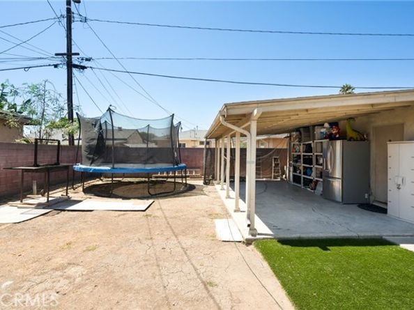 24015 Neptune Avenue, Carson CA 90745