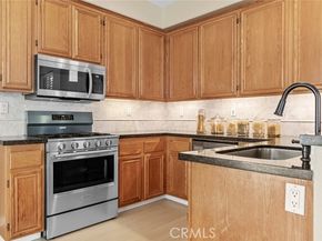 9 Baroque Way, Lake Forest (el Toro) CA 92610