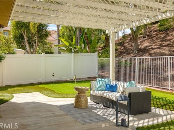 9 Baroque Way, Lake Forest (el Toro) CA 92610
