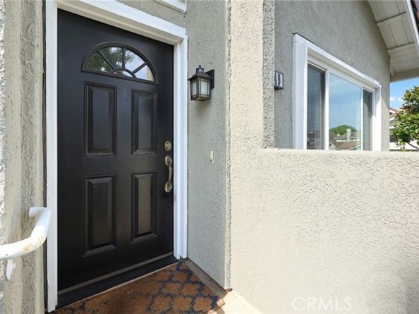 549 Springbrook, Irvine CA 92614