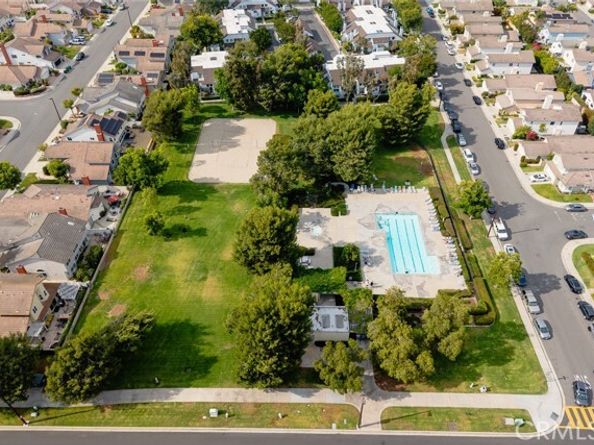 549 Springbrook, Irvine CA 92614