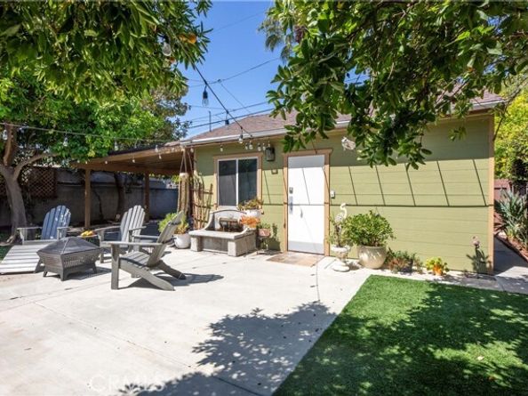 5835 Denny Avenue, North Hollywood (los Angeles) CA 91601
