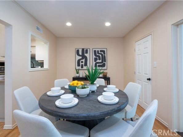 5835 Denny Avenue, North Hollywood (los Angeles) CA 91601