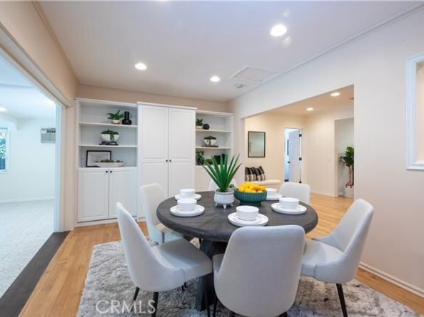 5835 Denny Avenue, North Hollywood (los Angeles) CA 91601