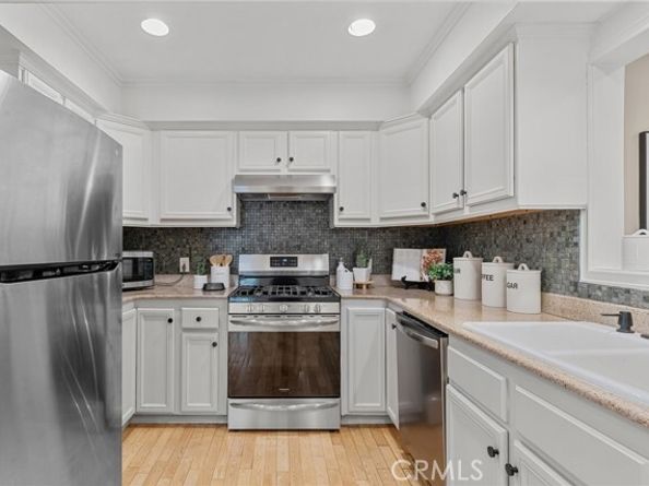 5835 Denny Avenue, North Hollywood (los Angeles) CA 91601