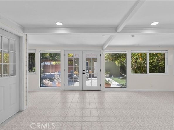 5835 Denny Avenue, North Hollywood (los Angeles) CA 91601