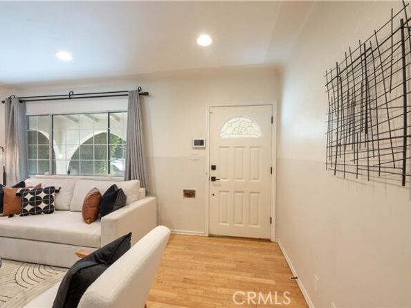 5835 Denny Avenue, North Hollywood (los Angeles) CA 91601