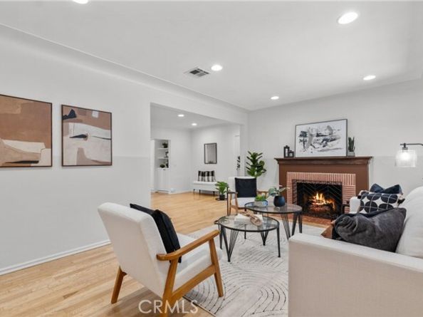 5835 Denny Avenue, North Hollywood (los Angeles) CA 91601