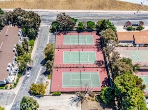 18221 Andrea Circle 5, Northridge (los Angeles) CA 91325