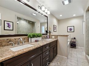 18221 Andrea Circle 5, Northridge (los Angeles) CA 91325