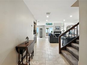 18221 Andrea Circle 5, Northridge (los Angeles) CA 91325