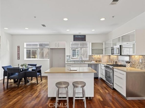 1285 Riverrock Road, Harbor City (los Angeles) CA 90710