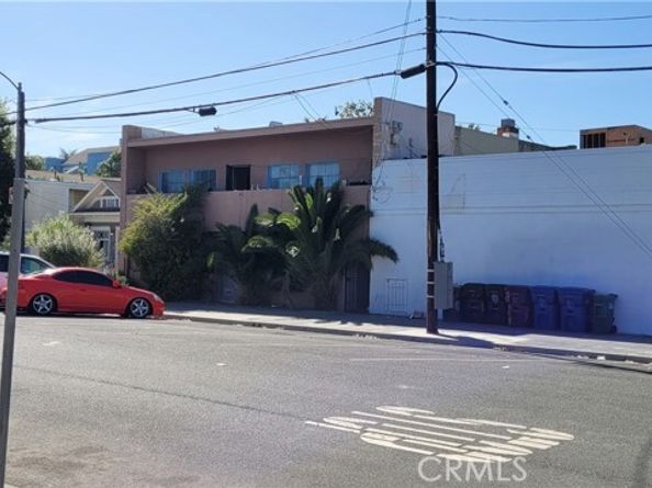 341 Bonito Avenue, Long Beach CA 90802