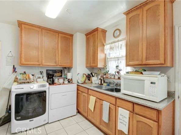 7949 Washington Avenue, Whittier CA 90602