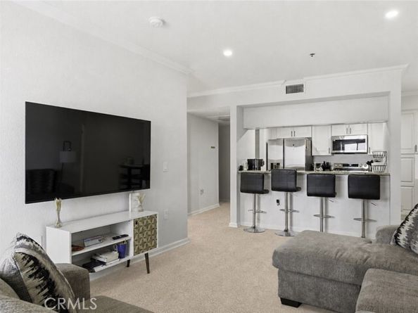 838 Pine 215, Long Beach CA 90813