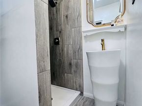 1364 E 61st, Los Angeles CA 90001