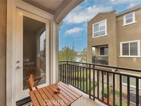 14865 W Maple Ter, Panorama City (los Angeles) CA 91402