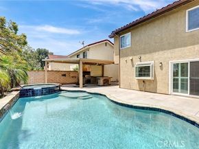 26072 Donegal Lane, Lake Forest (el Toro) CA 92630