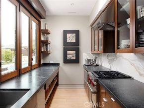 4512 Roxbury Road, Corona Del Mar (newport Beach) CA 92625