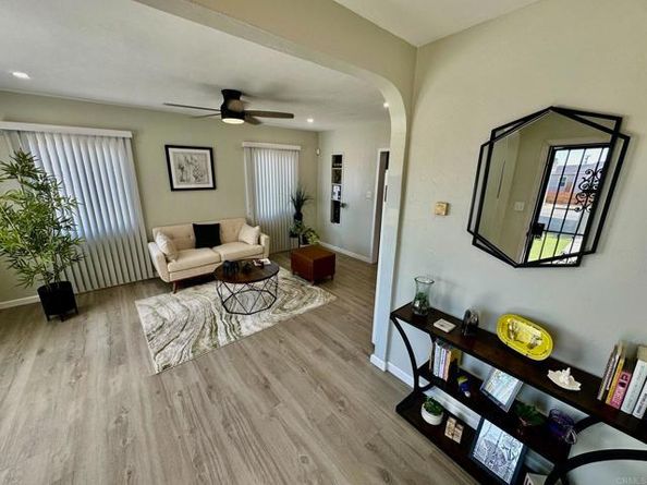 5454 Roswell Street, San Diego CA 92114