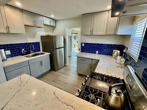 5454 Roswell Street, San Diego CA 92114