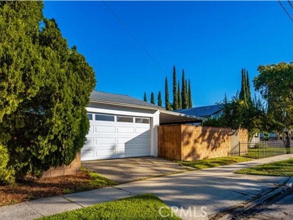 7001 Lasaine Avenue, Van Nuys (los Angeles) CA 91406