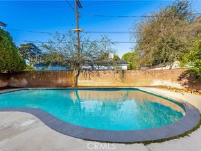 7001 Lasaine Avenue, Van Nuys (los Angeles) CA 91406