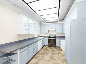 10126 Reseda Boulevard 121, Northridge (los Angeles) CA 91324