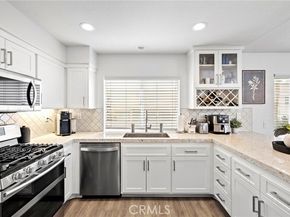 18 Cagney, Lake Forest (el Toro) CA 92610