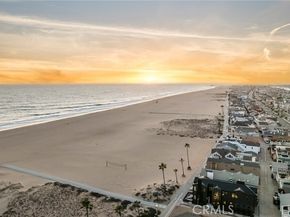 218 E Oceanfront, Newport Beach CA 92661