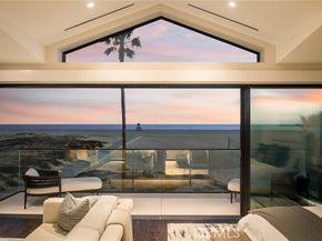 218 E Oceanfront, Newport Beach CA 92661